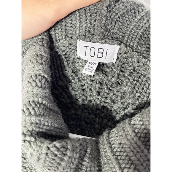 Sweater Bundle - Picture 2 of 4